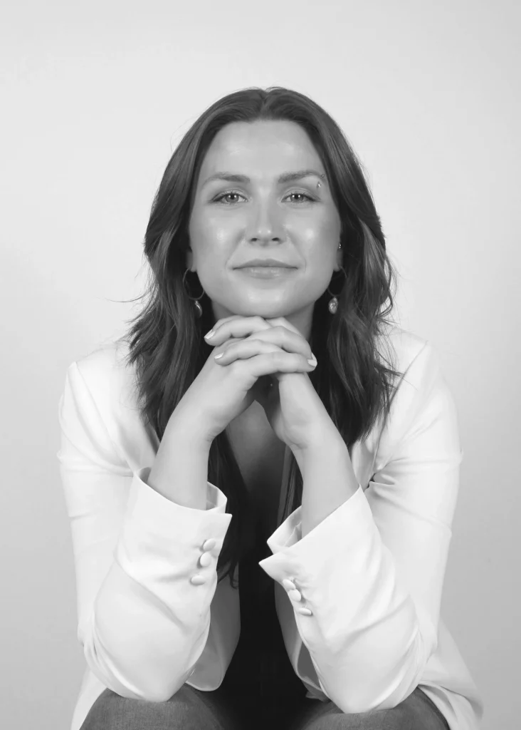 Owner Founder CEO Serotonic Marketing Sara Schelb